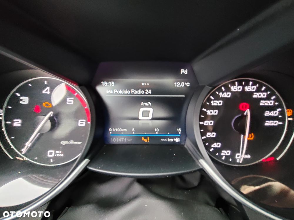 Alfa Romeo Giulia 2.2 D Turbo Super - 14