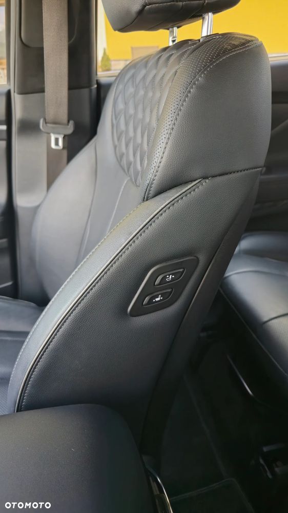 Hyundai Santa Fe 2.2 CRDi 2WD Signature - 11