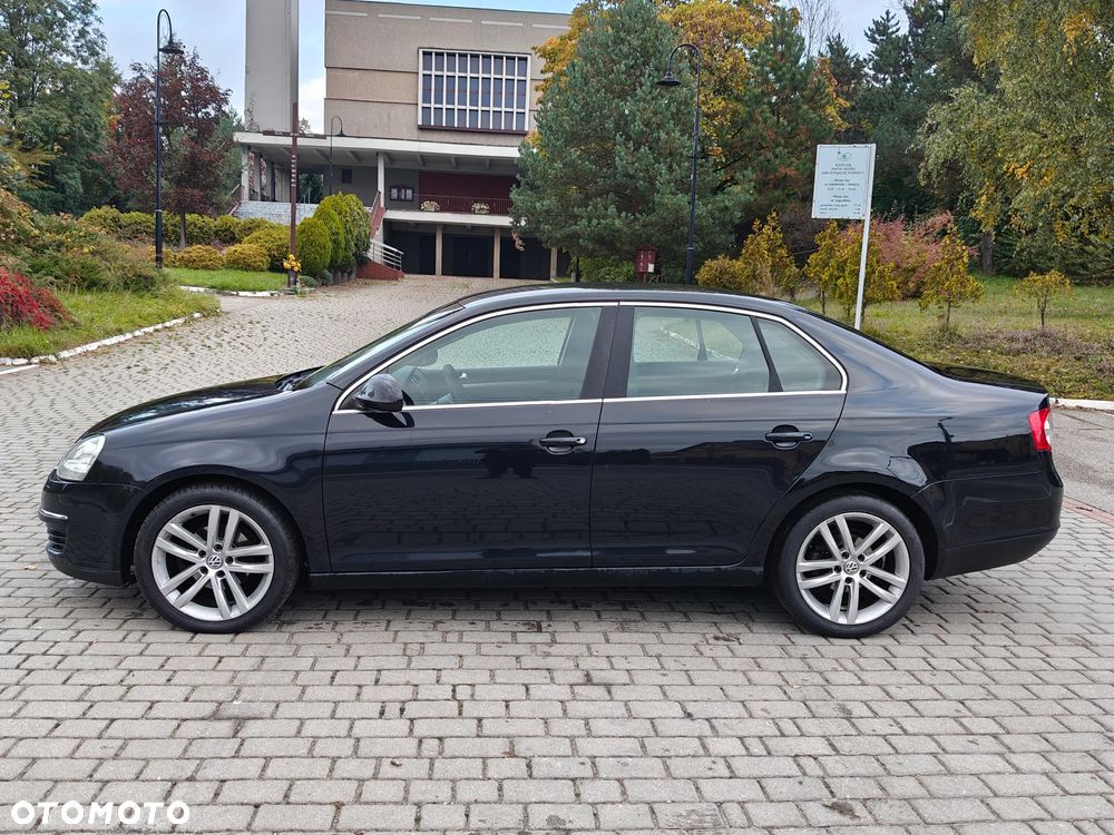 Volkswagen Jetta 1.9 TDI Comfortline - 3