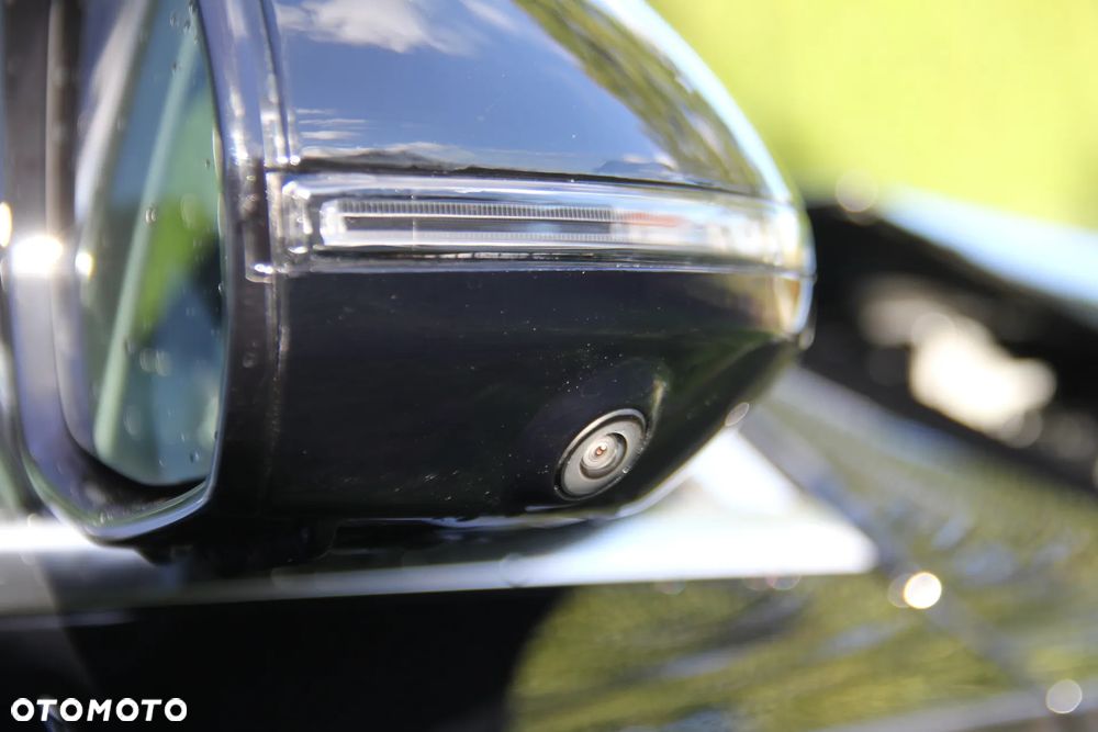 Mercedes-Benz Klasa E 300 9G-TRONIC Avantgarde - 16