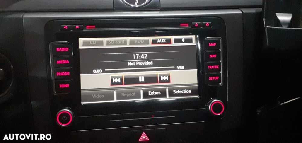 Volkswagen Passat - 12