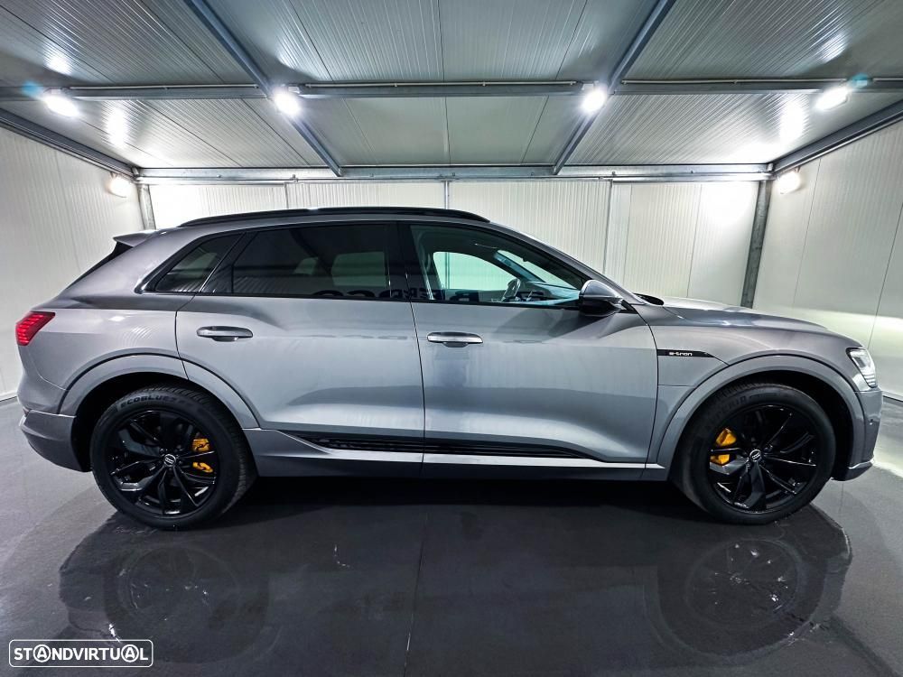 Audi e-tron 50 quattro S line - 12