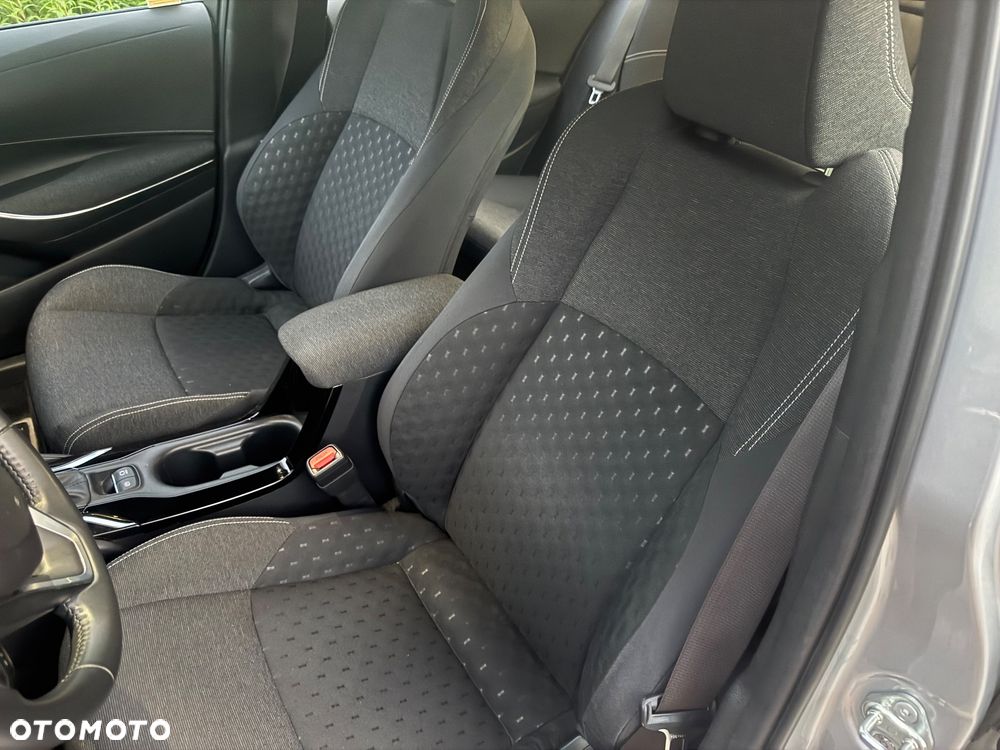 Toyota Corolla 1.8 Hybrid Comfort - 29