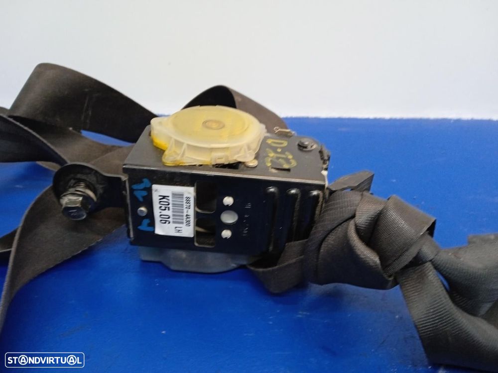 CINTO SEGURANÇA FRONTAL ESQUERDO HYUNDAI H-1 / STAREX LIMUSINA 2002 -88704A300 - 2