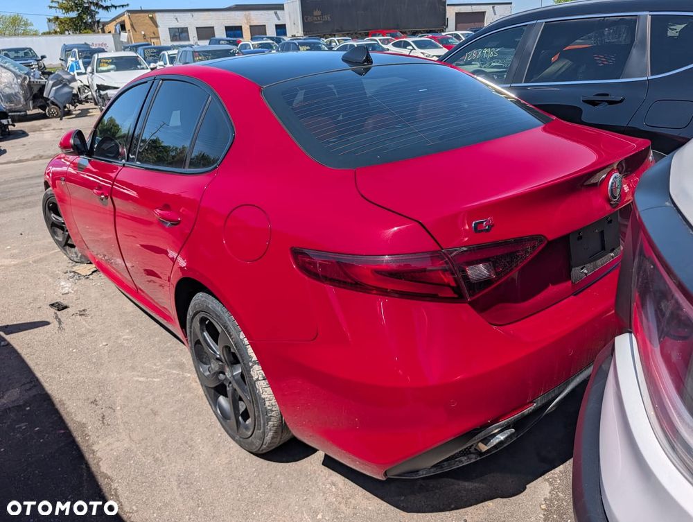 Alfa Romeo Giulia 2.0 Turbo Veloce Q4 - 6