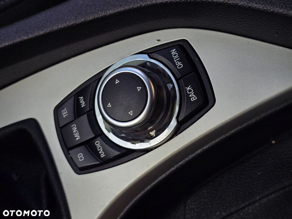 BMW X1 sDrive18i - 31
