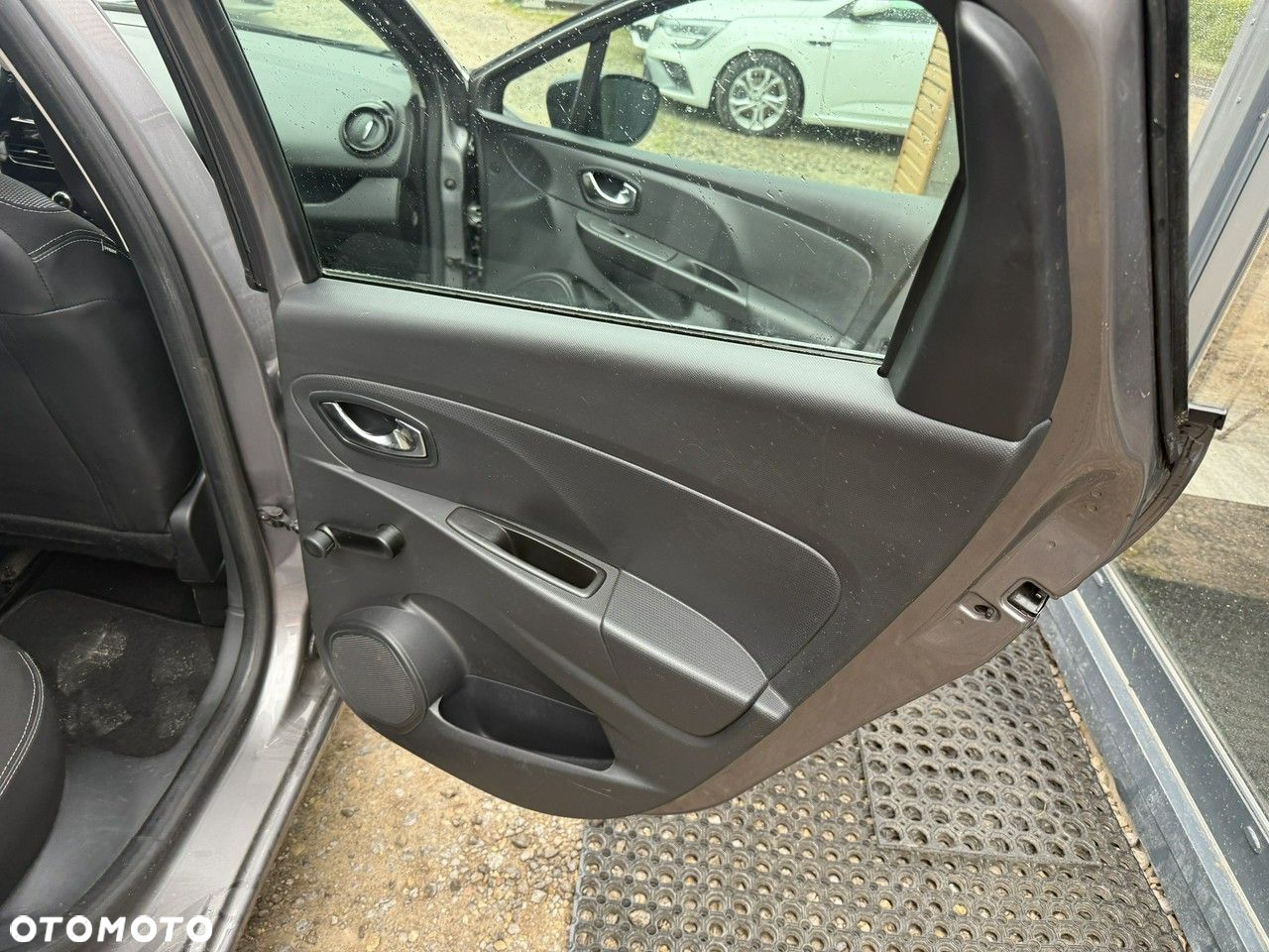 Renault Clio - 19
