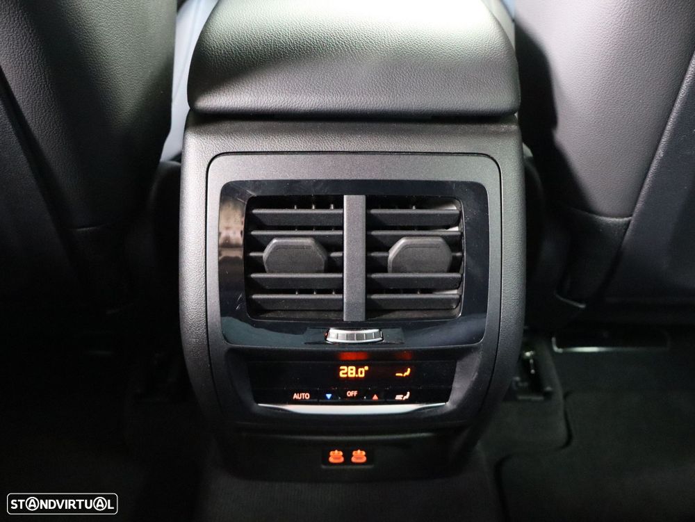 BMW X3 20 i xDrive Pack M - 21