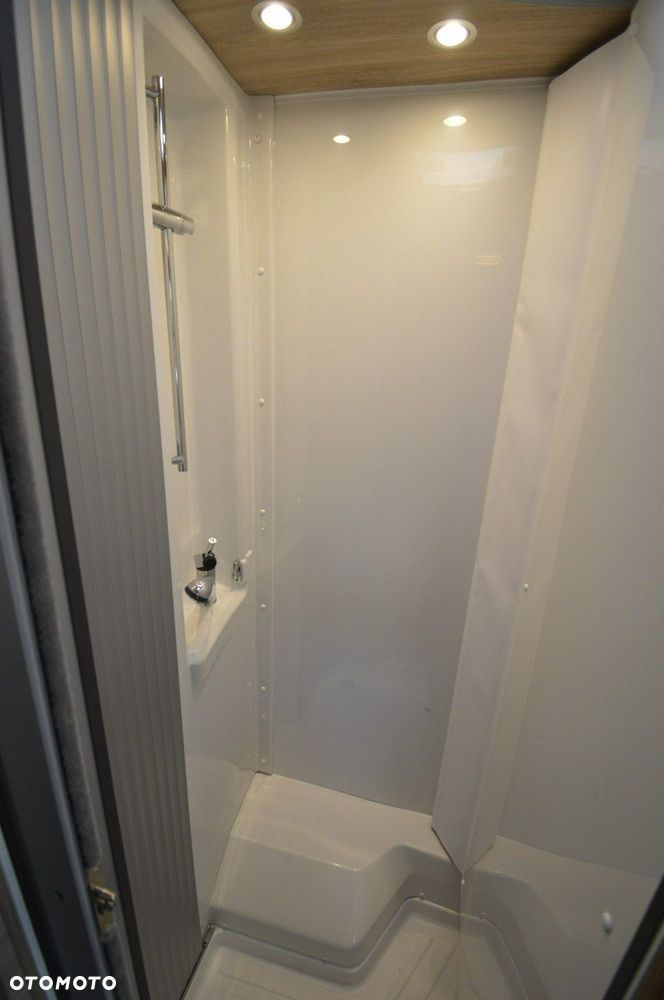 KNAUS VAN TI PLUS 650 MEG - 18