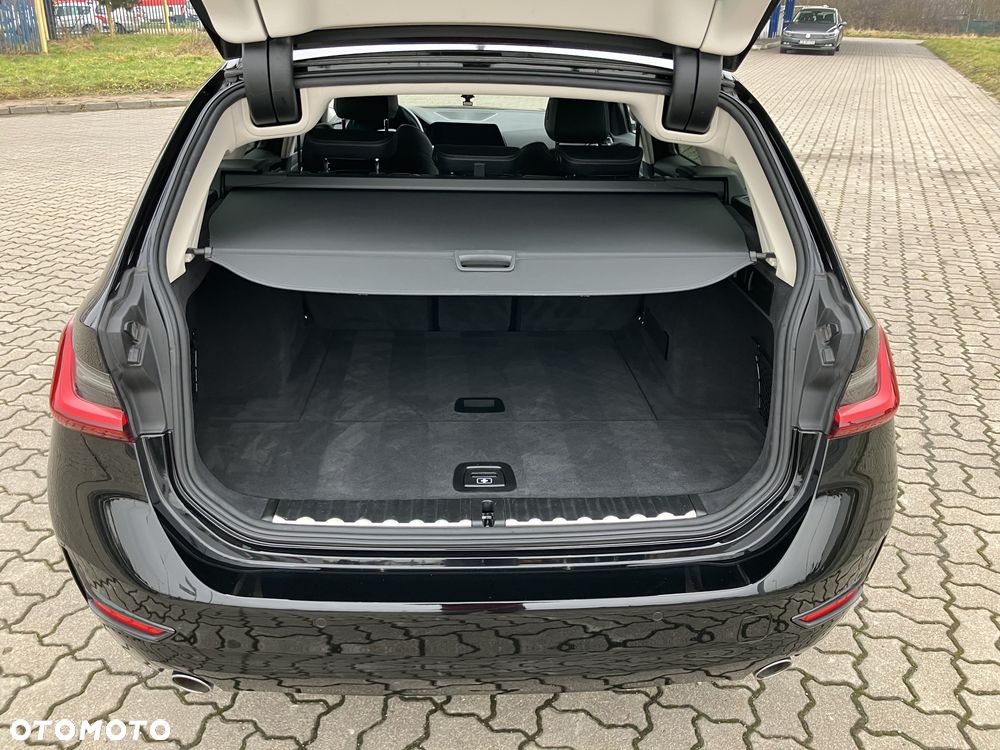 BMW Seria 3 318d Advantage - 13