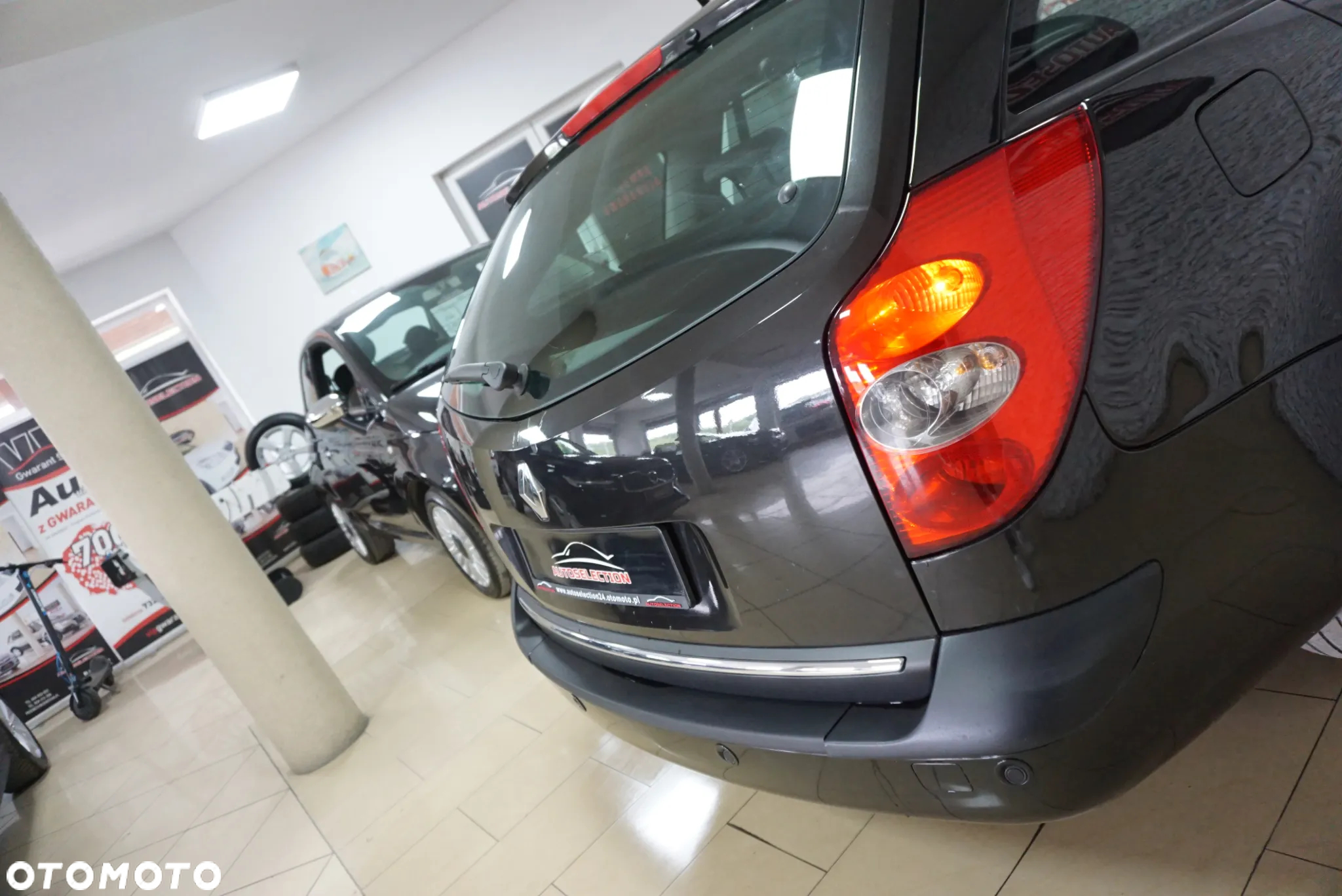 Renault Laguna 2.0 16V Initiale - 8