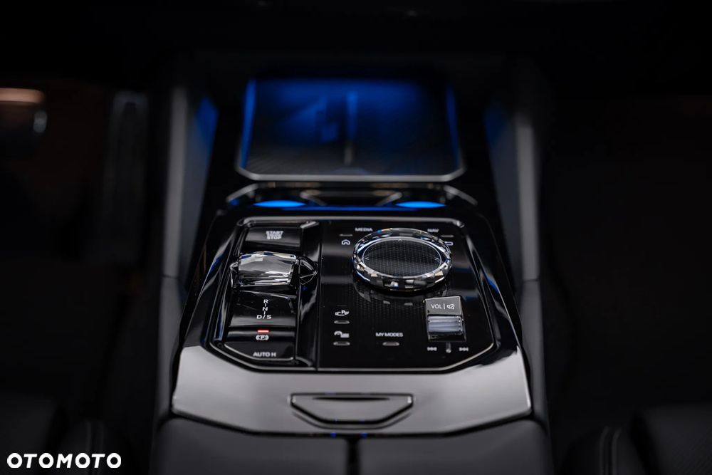 BMW Seria 5 540d xDrive mHEV M Sport - 36