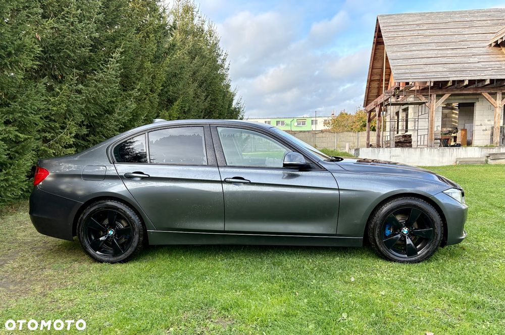 BMW Seria 3 - 10