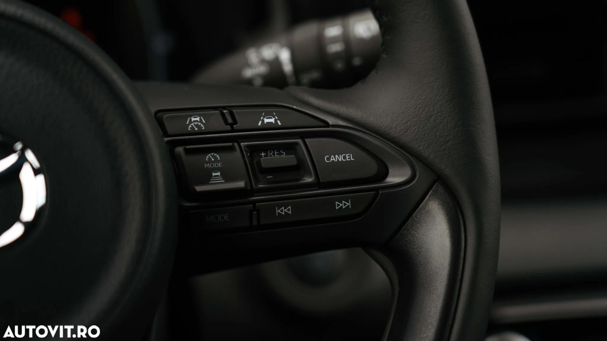Mazda 2 - 10