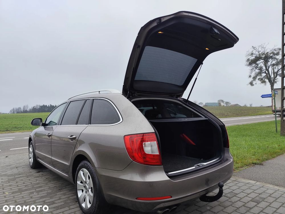 Skoda Superb 2.0 TDI Family - 12