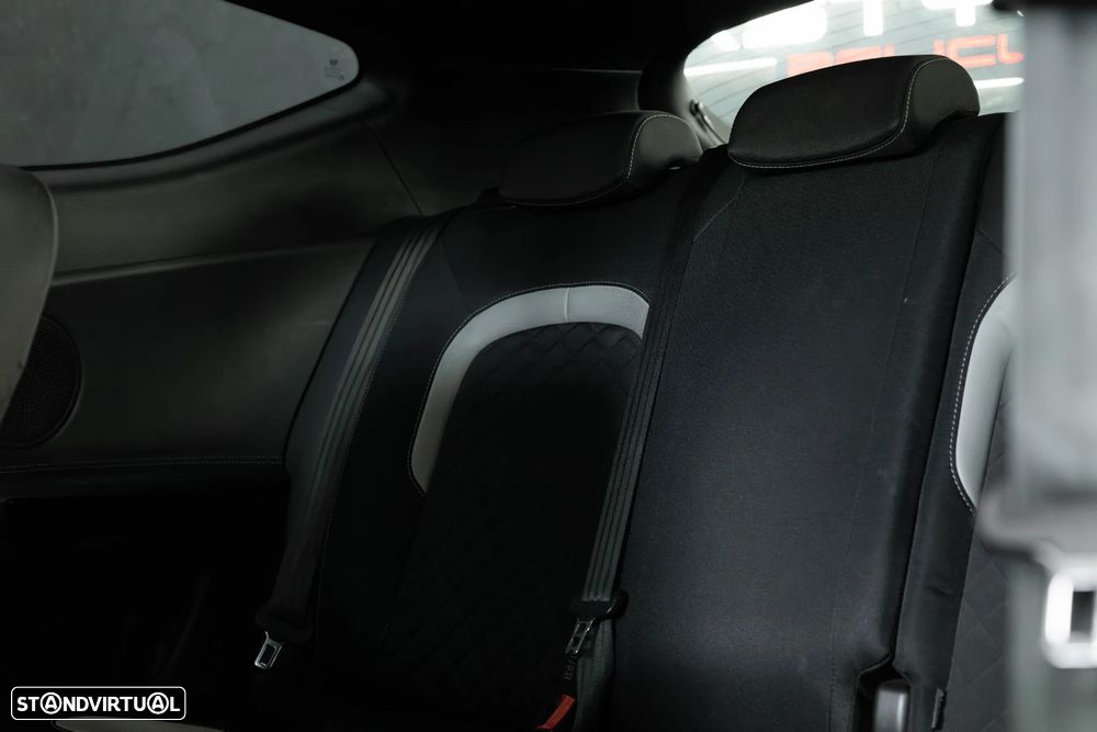 Kia Ceed S Coupé 1.6 CRDi GT Line - 30