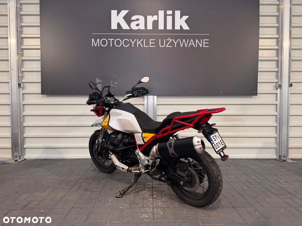 Moto Guzzi V85 - 4