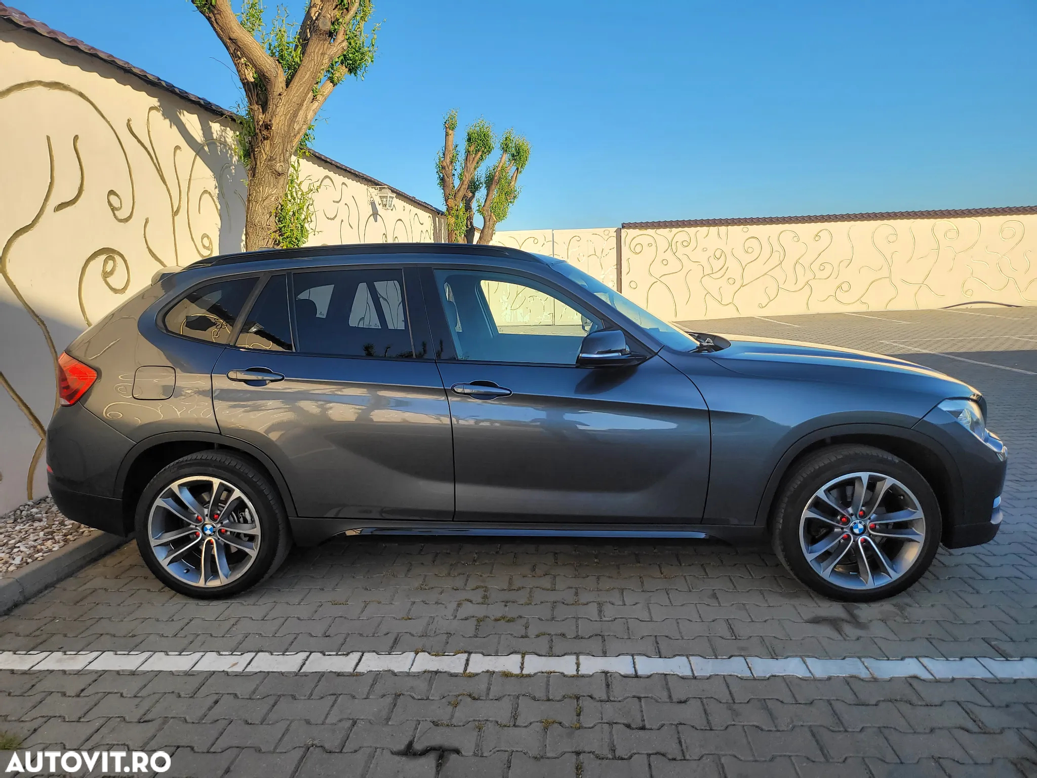 BMW X1 xDrive25d Aut. Sport Line - 4