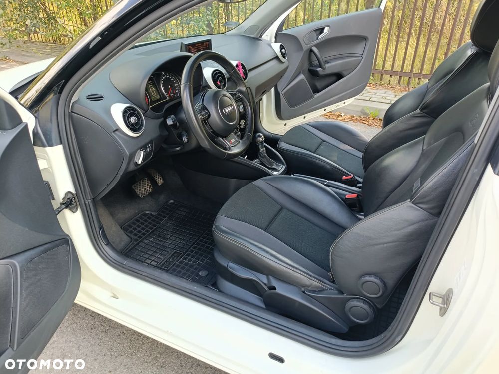 Audi A1 1.6 TDI Attraction S tronic - 12