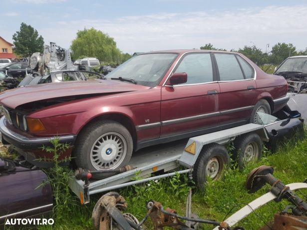 Dezmembrez Seria 7 E32 30 V8 1992 cutie manuală pompă sevofrana V8 e34 - 4
