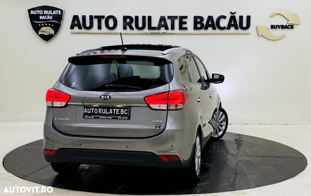 Kia Carens - 6