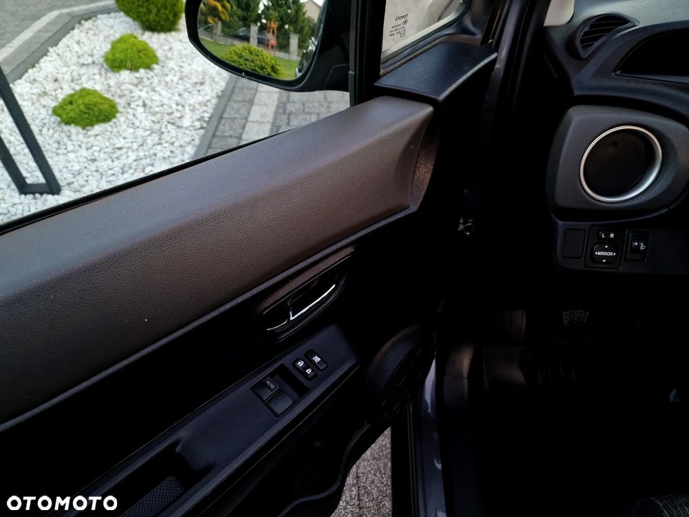 Toyota Yaris 1.0 Sol - 15