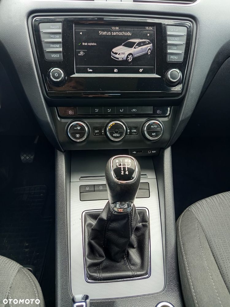 Skoda Octavia 1.6 TDI (Green tec) Style - 10