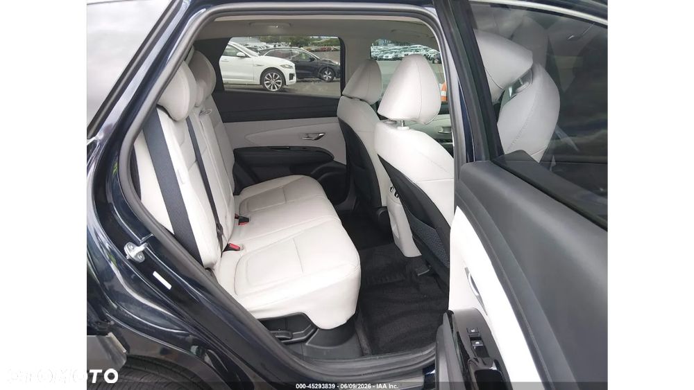 Hyundai Tucson - 11