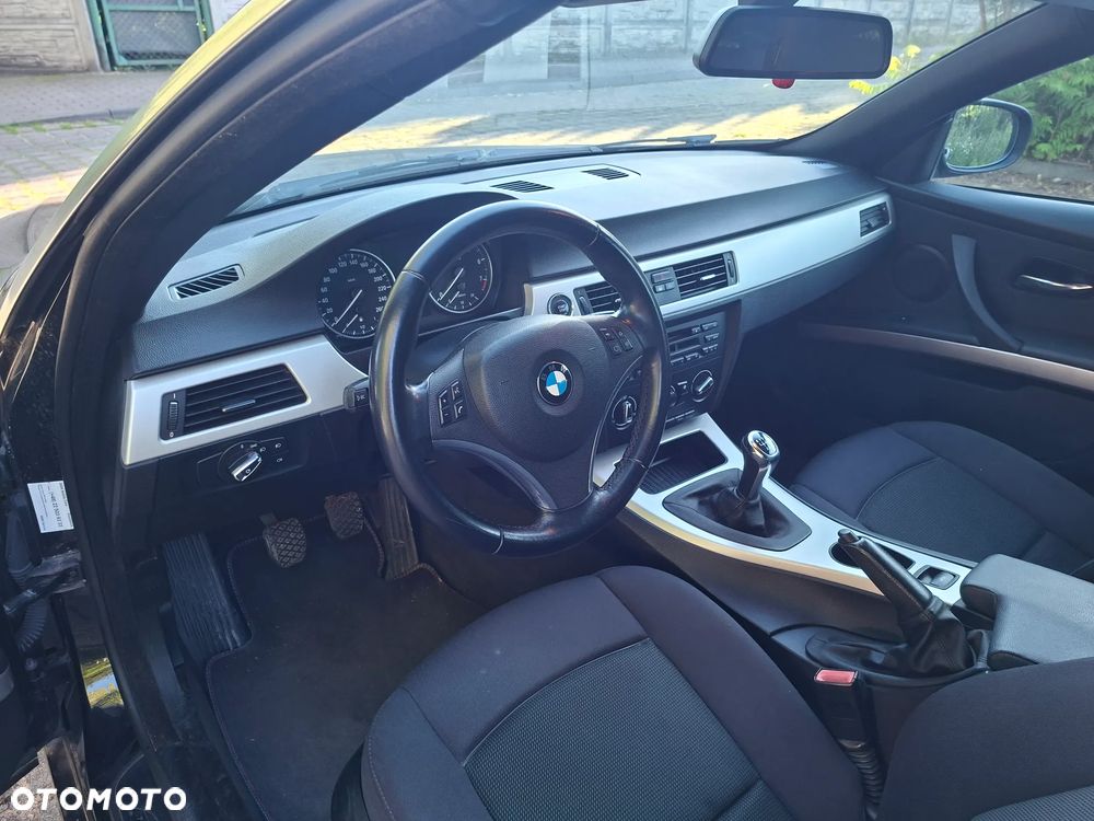 BMW Seria 3 320i - 19