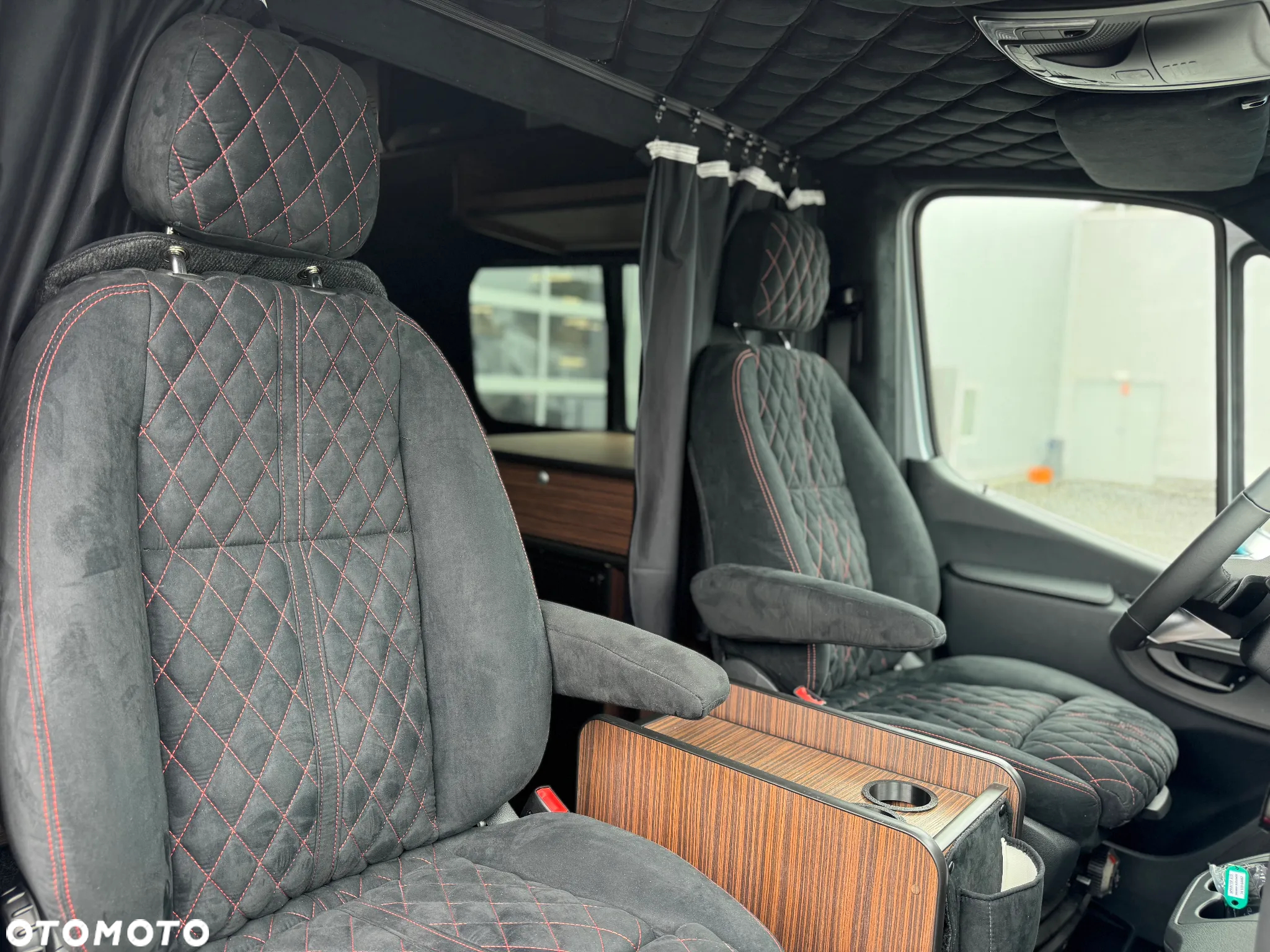 Mercedes-Benz Sprinter - 9