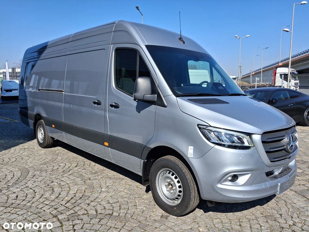 Mercedes-Benz Sprinter 319 CDI - 1