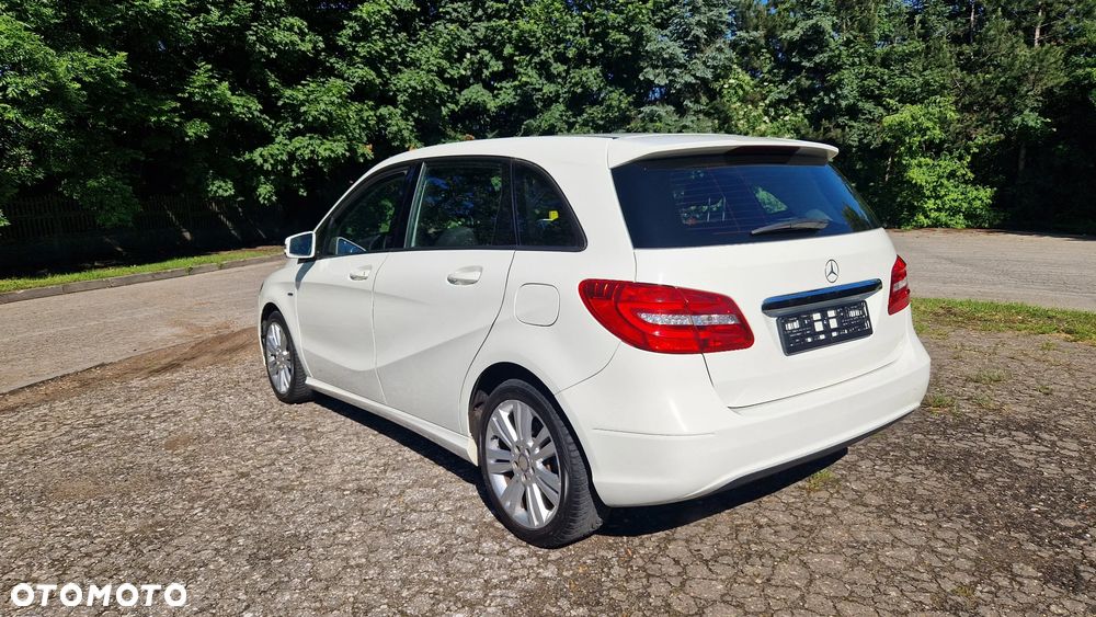 Mercedes-Benz Klasa B 180 (BlueEFFICIENCY) - 5