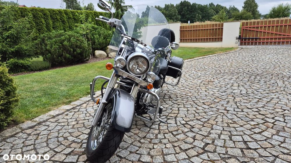 Suzuki VL 800 Volusia - Boulevard C50 - 4