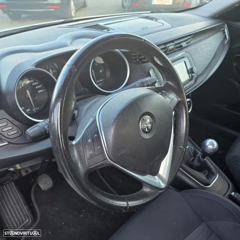 Alfa Romeo Giulietta 1.6 JTDM Sport - 30