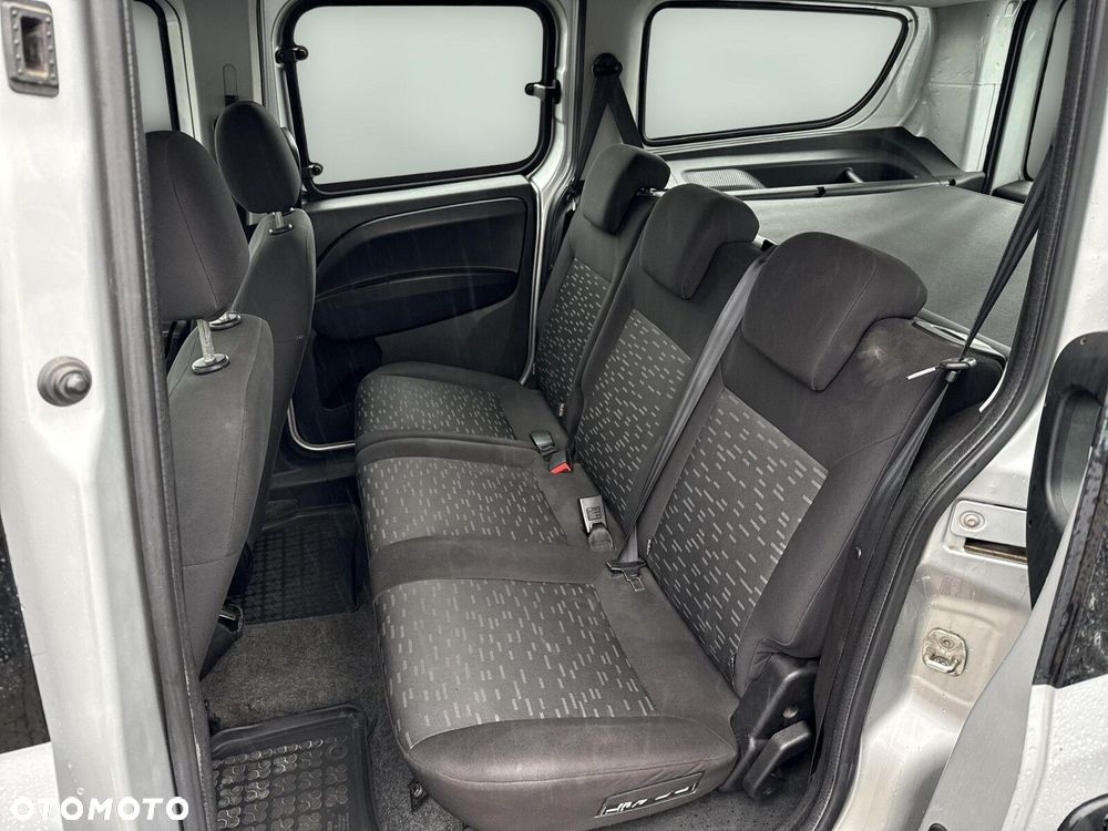 Opel Combo - 16