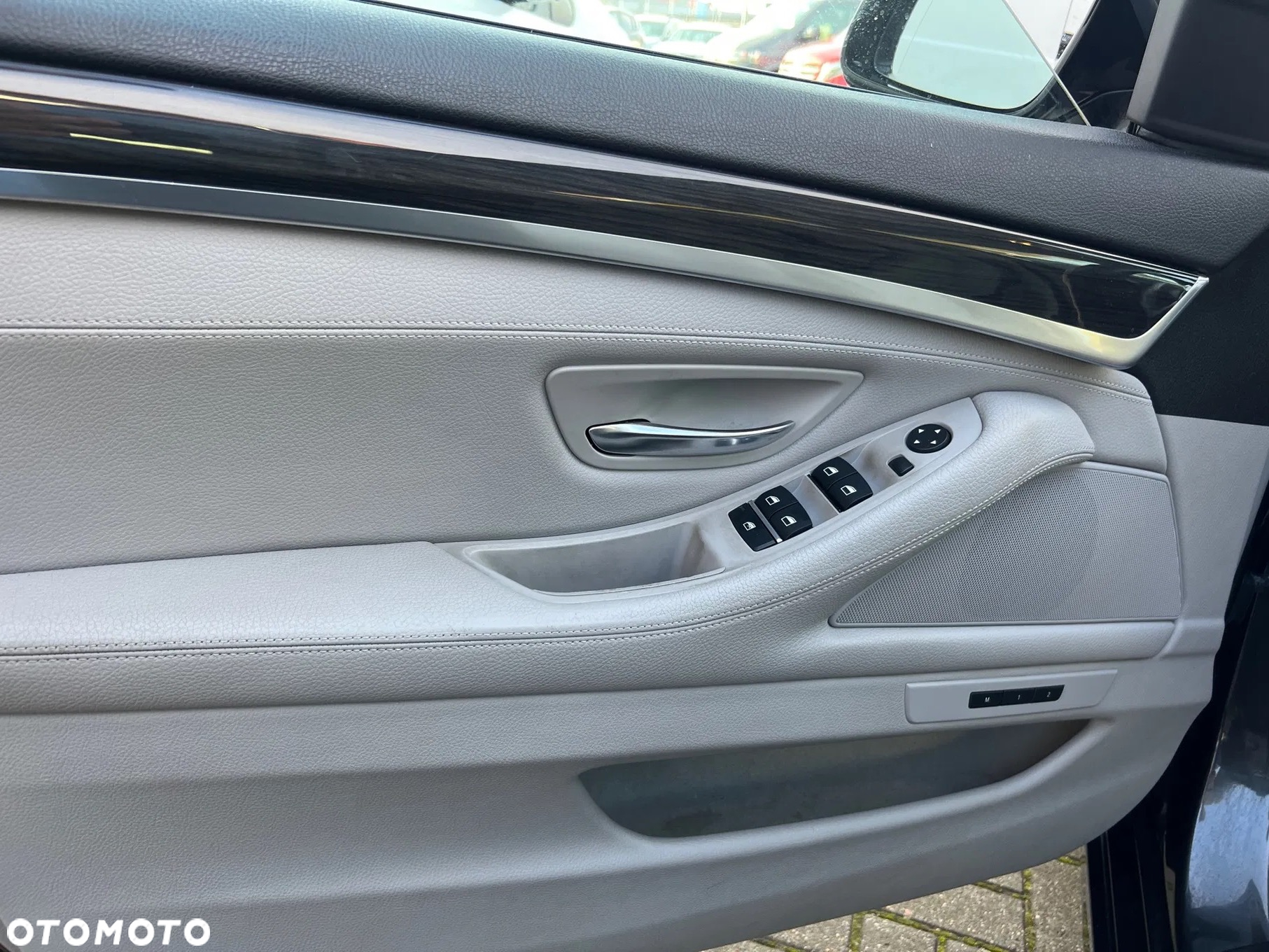 BMW Seria 5 523i Sport-Aut - 10