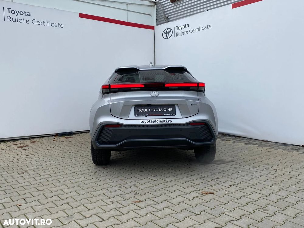 Toyota C-HR - 16