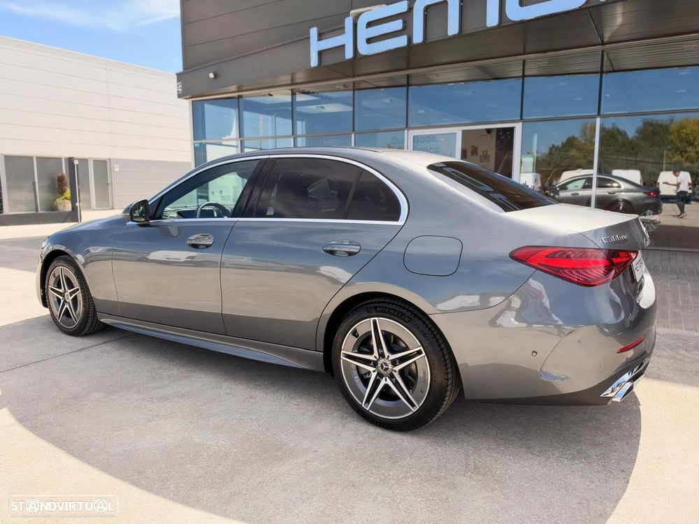 Mercedes-Benz C 300 de AMG Line - 16