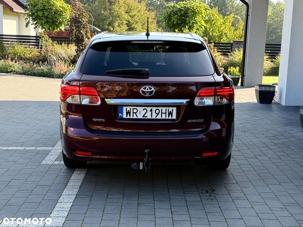 Toyota Avensis 1.8 Sol - 6