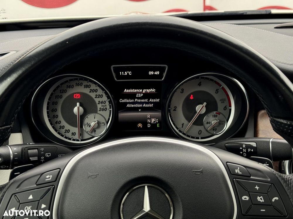 Mercedes-Benz GLA - 16