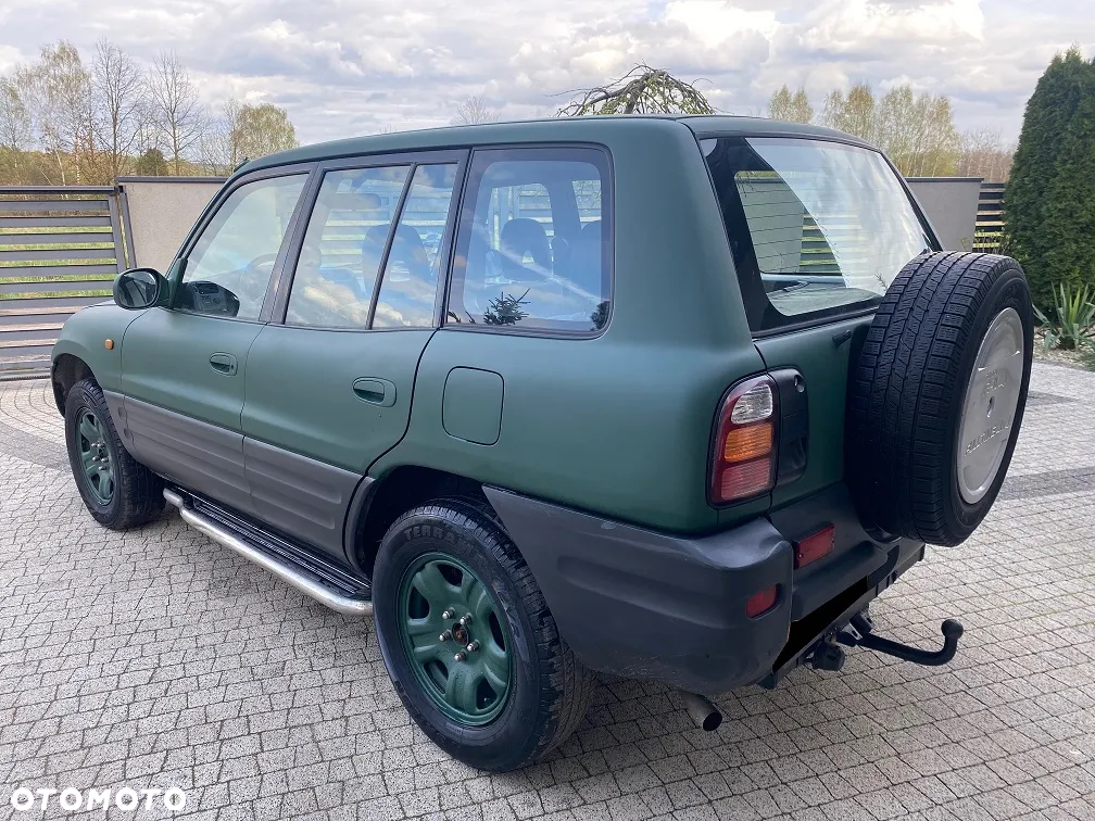 Toyota RAV4 2.0 GLi - 6