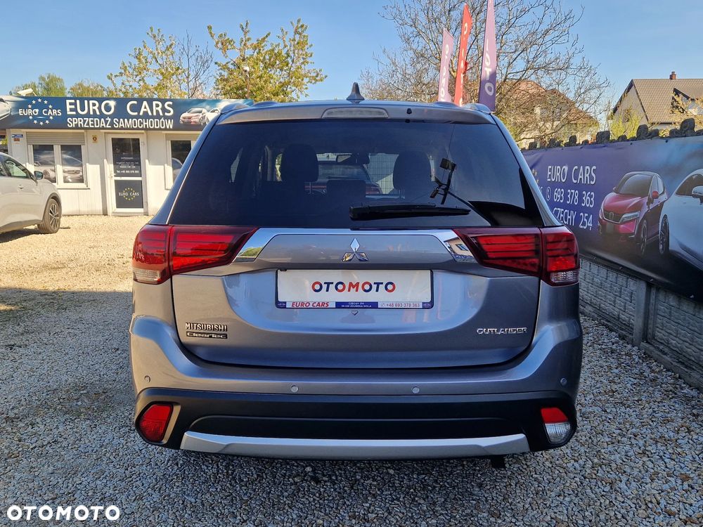 Mitsubishi Outlander 2.0 2WD Diamant - 9