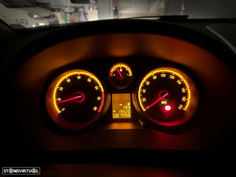 Opel Corsa 1.2 Twinport Cosmo - 8