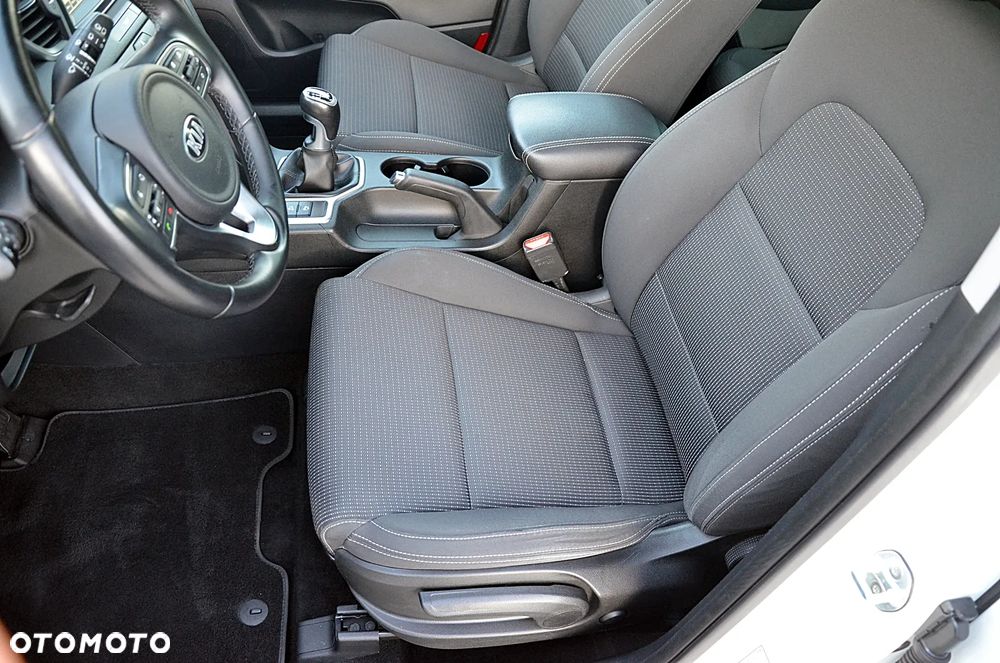 Kia Sportage - 16