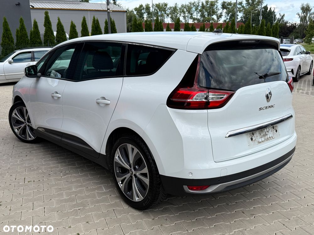 Renault Grand Scenic - 13
