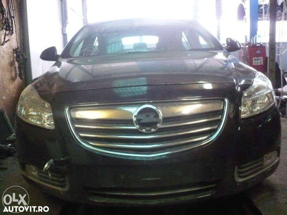 Opel Insignia - 1