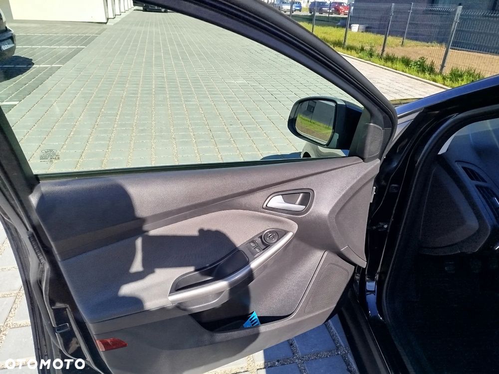 Ford Focus 1.6 TDCi Ambiente Start - 9