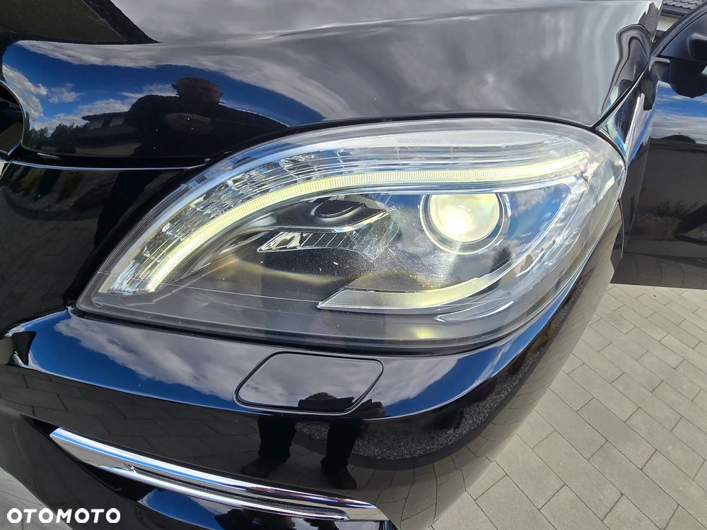 Mercedes-Benz ML - 27