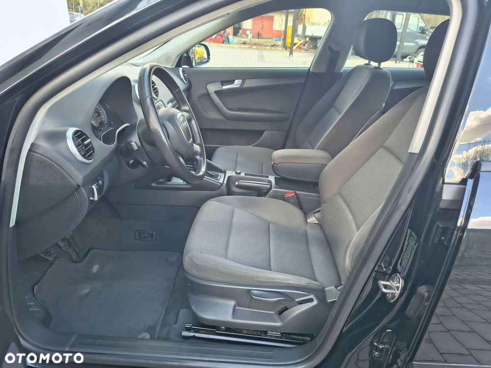Audi A3 Sportback 1.6 TDI Attraction - 11