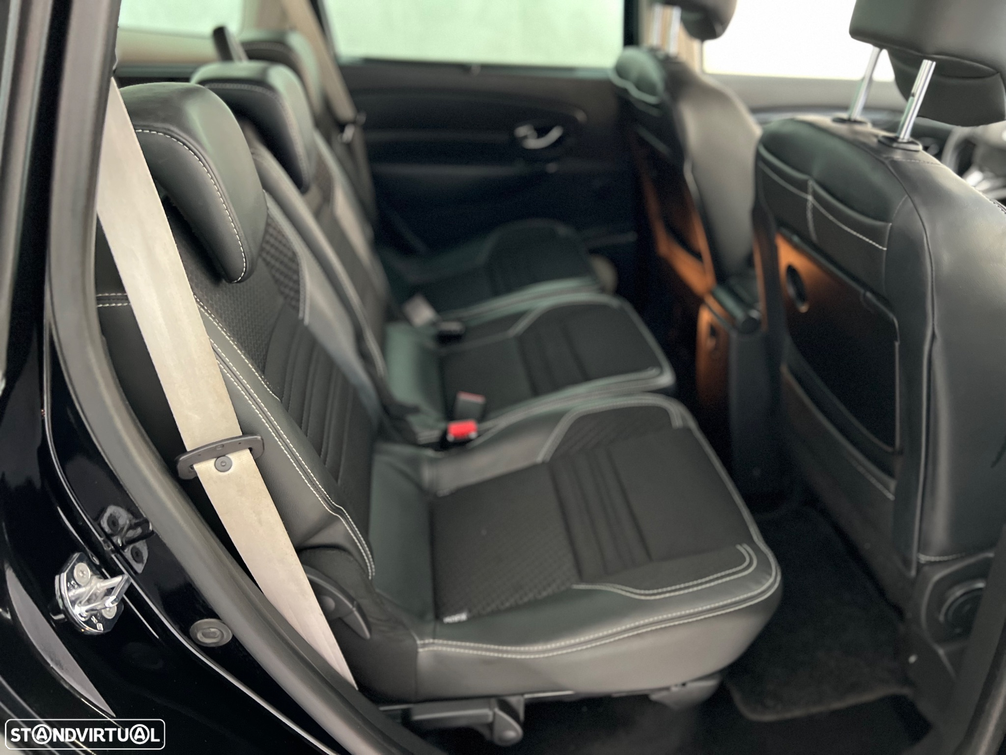 Renault Grand Scénic 1.5 dCi Bose Edition SS - 33